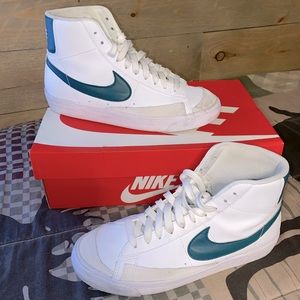 Nike Blazer Mid '77 "White/Dark Teal/Green Sail" Vintage 💚